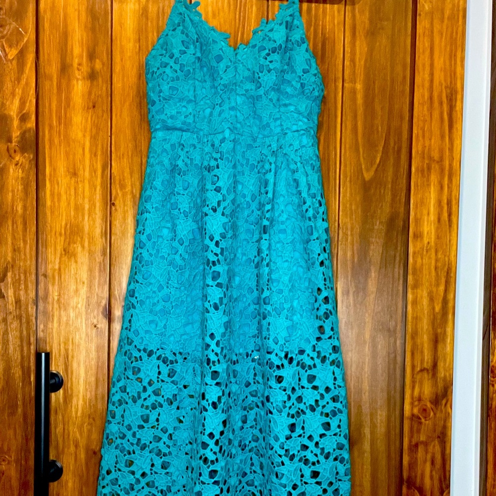 Women’s Sleeveless Lace Fit & Flare